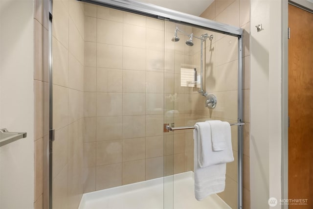 3818 S Hudson St Unit A, Seattle, WA 98118 - bathroom featuring a stall shower