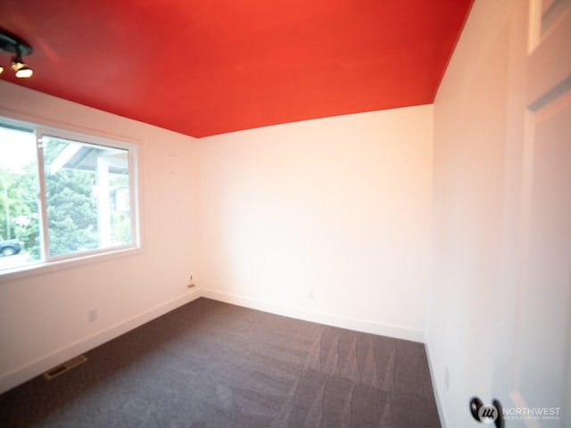 2840 SW 342nd St, Federal Way, WA 98023 - unfurnished room with dark carpet and baseboards