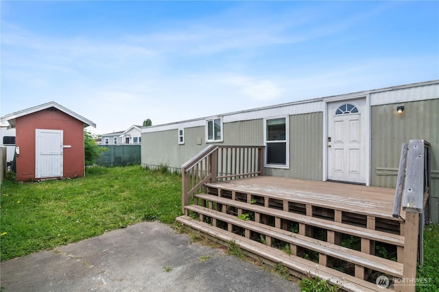 204 SW Terry Rd Unit 24, Coupeville, WA 98239 - entrance to property featuring a wooden deck and a yard