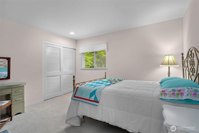5426 Quail Run, Blaine, WA 98230 - carpeted bedroom featuring a closet, baseboards, and recessed lighting