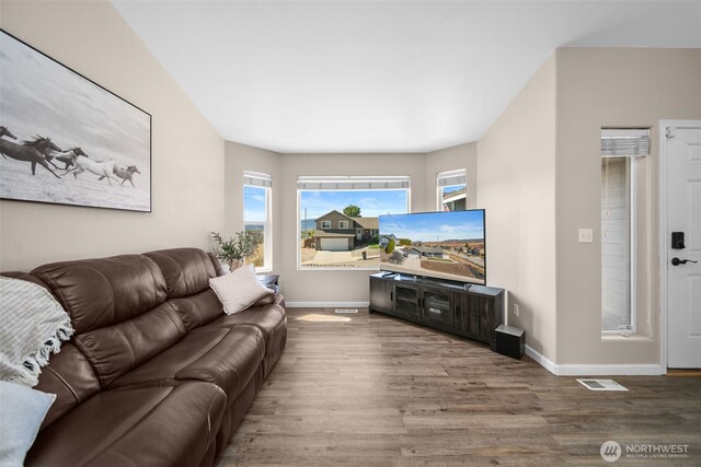 1348 Wheatridge Dr, East Wenatchee, WA 98802 - living room featuring baseboards and wood finished floors