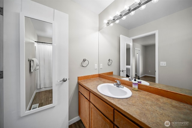 1348 Wheatridge Dr, East Wenatchee, WA 98802 - full bathroom with vanity