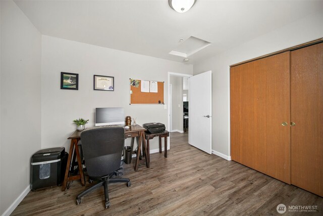 1348 Wheatridge Dr, East Wenatchee, WA 98802 - office featuring wood finished floors and baseboards