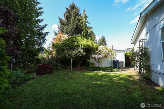 1427 100th St SW Unit 57, Everett, WA 98204 - view of green lawn