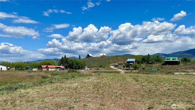 7 Fringe Cup Rd, Winthrop, WA 98862