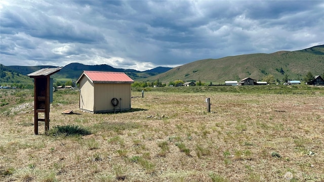 7 Fringe Cup Rd, Winthrop, WA 98862