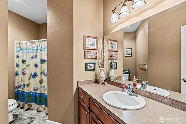 108 Reynolds Rd, Castle Rock, WA 98611 - full bath featuring toilet, vanity, and curtained shower