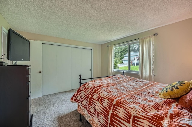 8918 108th St SW, Lakewood, WA 98498 - carpeted bedroom with a closet and a textured ceiling