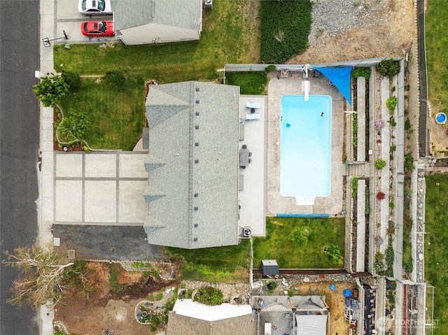 1032 Edgewater Ln, Moses Lake, WA 98837 - drone / aerial view of a pool