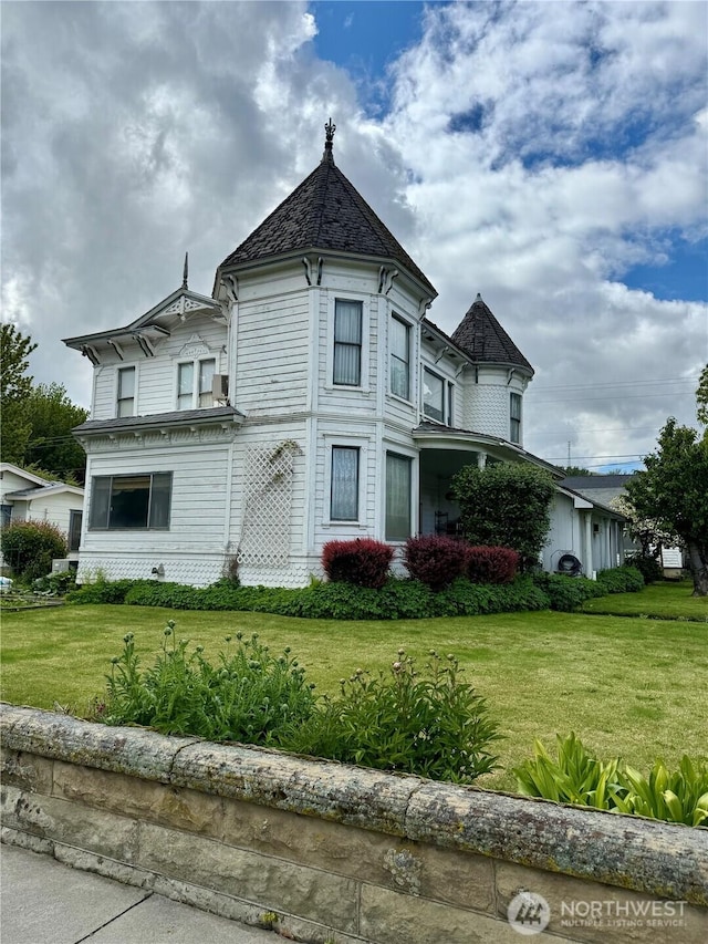 303307 N 3rd St, Dayton, WA 99328 - view of side of property with a lawn