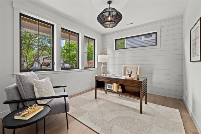 11440 109th Ave NE, Kirkland, WA 98033 - office space featuring wood finished floors and baseboards