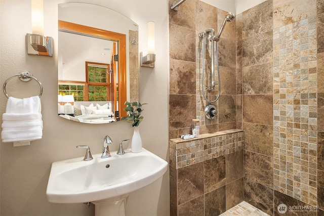 26970 SE Old Black Nugget Rd, Issaquah, WA 98029 - full bathroom featuring a tile shower and a sink