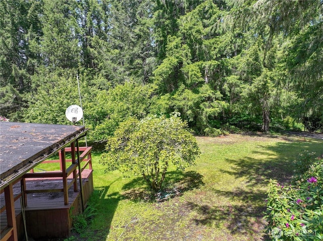 132 Claudine Ct, Kelso, WA 98626 - view of green lawn featuring a wooded view