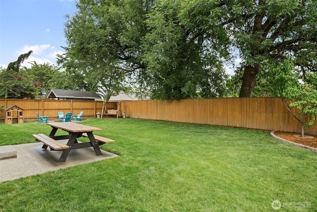 176 Raspberry Ln, Woodland, WA 98674 - view of yard with a patio area