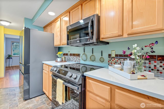 807 21st St NW, Puyallup, WA 98371 - photo 11