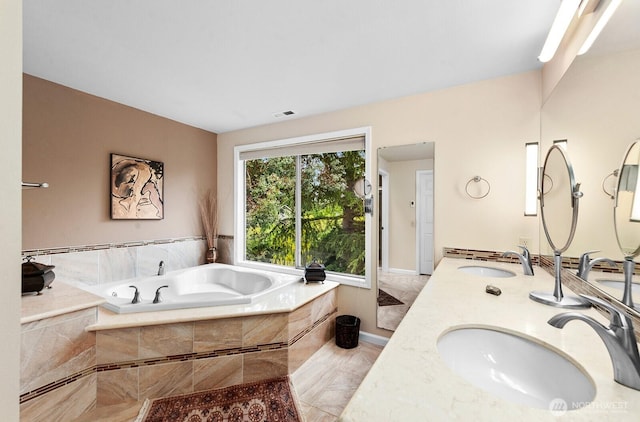 3238 NE 100th St Unit D, Seattle, WA 98125 - full bath featuring a garden tub and double vanity