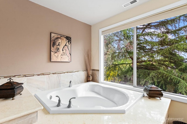 3238 NE 100th St Unit D, Seattle, WA 98125 - full bathroom with a garden tub