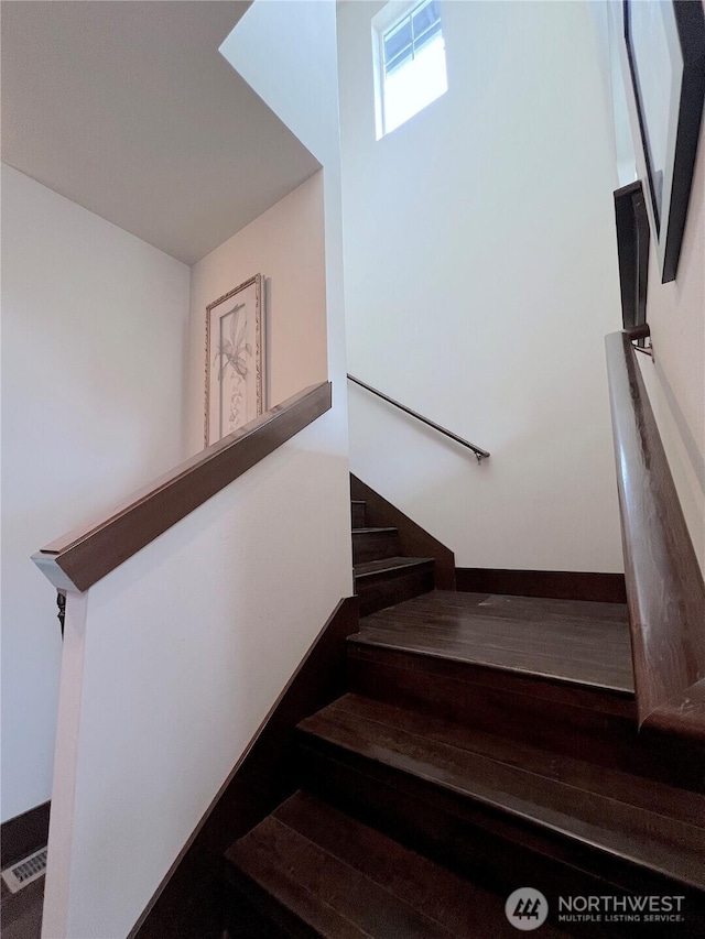 2805 93rd Pl SE, Everett, WA 98208 - view of stairway