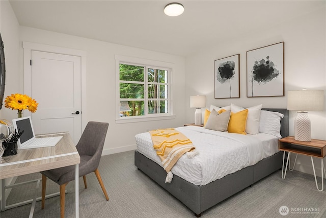 10207 NE 136th Pl, Lot, Kirkland, WA 98034 - bedroom with carpet and a desk
