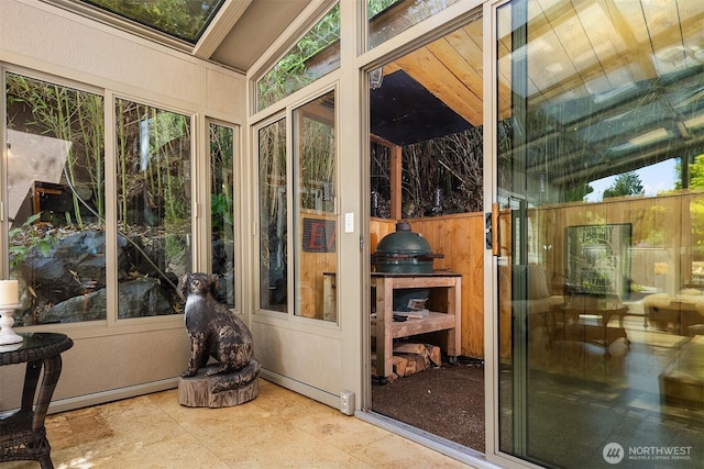 3120 Wave Dr, Everett, WA 98203 - view of sunroom / solarium