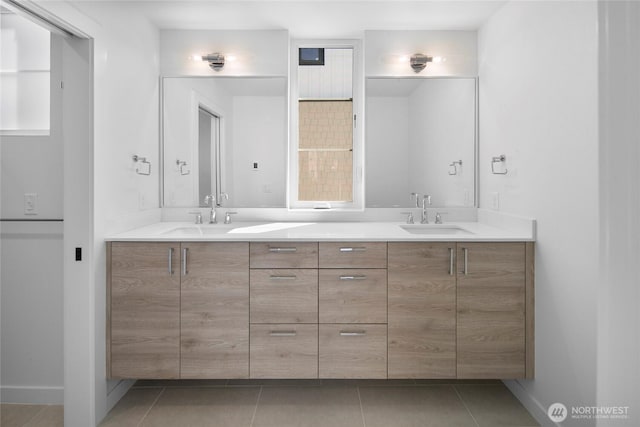 118E 2nd Ave S, Kirkland, WA 98033 - full bath with double vanity, tile patterned flooring, and baseboards