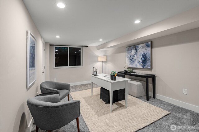 7429 NE 129th St, Kirkland, WA 98034 - carpeted office with recessed lighting and baseboards