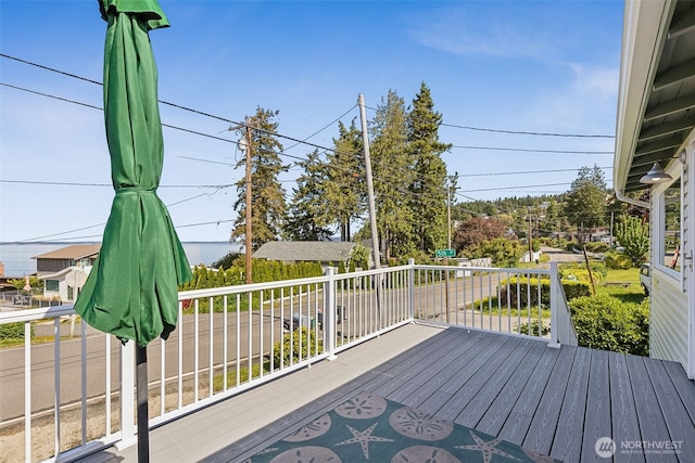 232 N Sunset Dr, Camano Island, WA 98282 - view of wooden deck