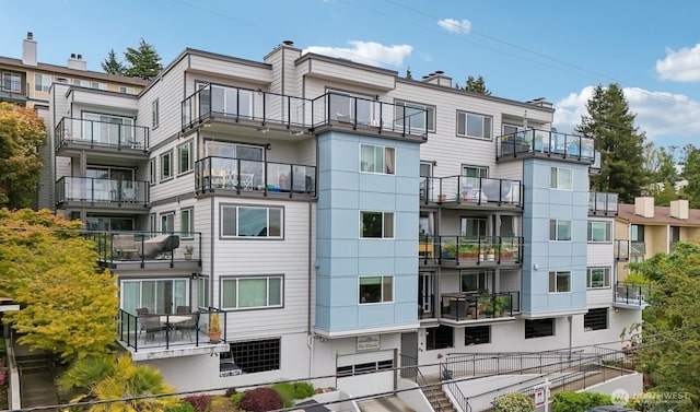 2040 13th Ave W Unit 41, Seattle, WA 98119 - view of apartment building / complex