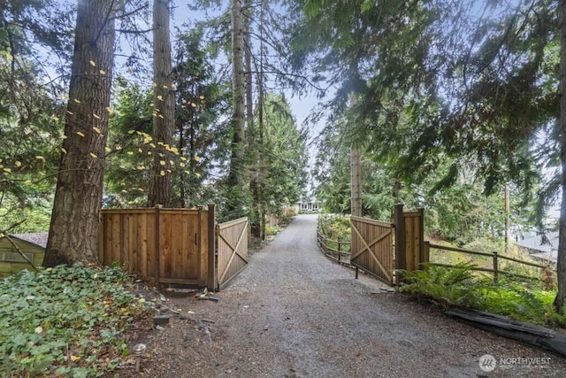 10220 NE Lafayette Ave, Bainbridge Island, WA 98110 - view of gate