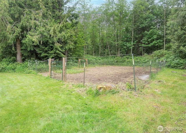 5707 316th St NW, Stanwood, WA 98292 - view of yard featuring a forest view