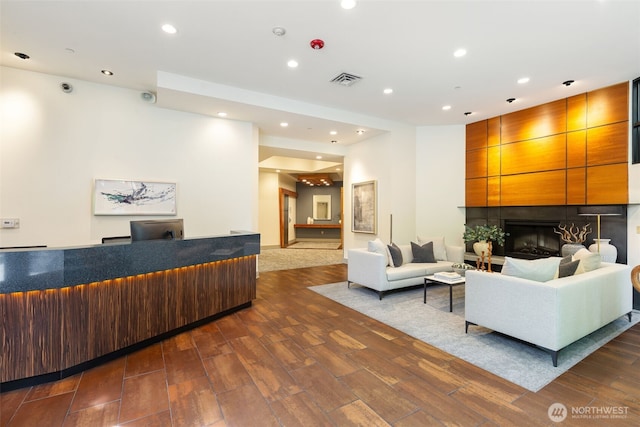 5450 Leary Ave NW Unit 442, Seattle, WA 98107 - reception area featuring a tile fireplace and recessed lighting