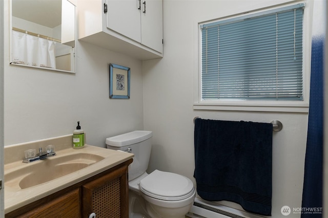 1601 E Maryland St, Bellingham, WA 98226 - full bathroom featuring vanity and toilet