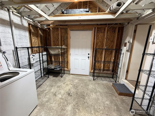 1601 E Maryland St, Bellingham, WA 98226 - interior space featuring washer / dryer