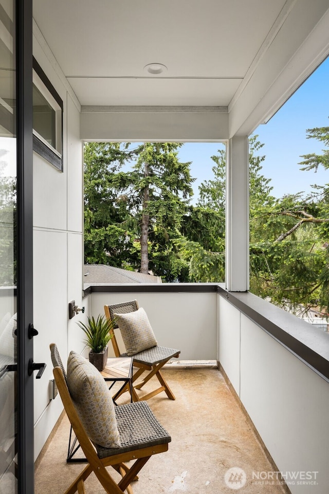 2727 50th Ave SW, Seattle, WA 98116 - view of balcony