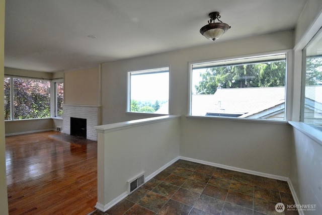 2116 N 86th St, Seattle, WA 98103 - view of unfurnished sunroom