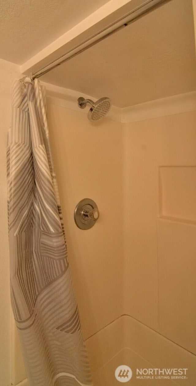 2116 N 86th St, Seattle, WA 98103 - bathroom view of curtained shower