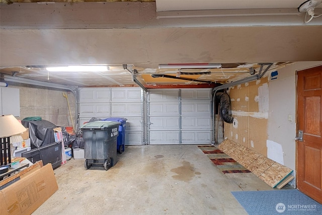 25718 16th Ave S, Des Moines, WA 98198 - view of garage