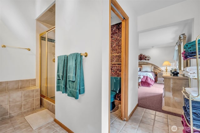 303 N B St, Roslyn, WA 98941 - bathroom with ensuite bathroom, tile patterned floors, and a tile shower