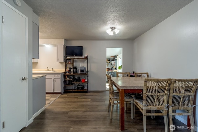 1918 E Alder St, Walla Walla, WA 99362 - dining room featuring wood finished floors and a textured ceiling