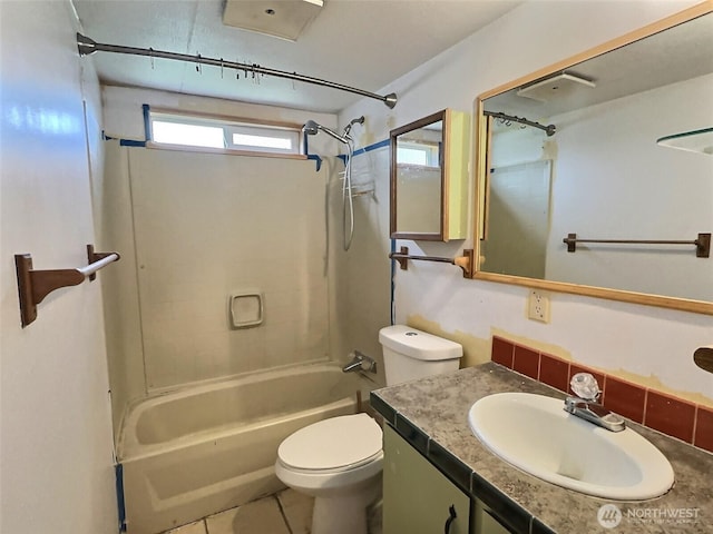 8304 192nd Street Ct E Unit 24, Spanaway, WA 98387 - full bath featuring toilet, shower / bathtub combination, and vanity