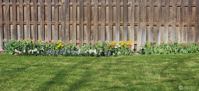 822 S Evergreen Dr, Moses Lake, WA 98837 - view of yard