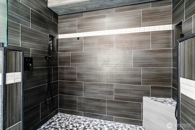 16605 71st Pl W, Lynnwood, WA 98037 - full bathroom with a tile shower