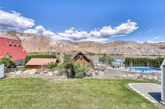 421 Lakeview Dr, Orondo, WA 98843 - mountain view