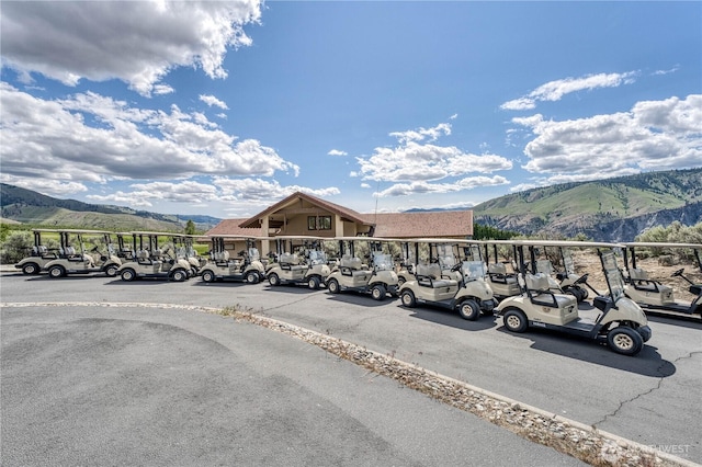 421 Lakeview Dr, Orondo, WA 98843 - view of vehicle parking featuring a mountain view