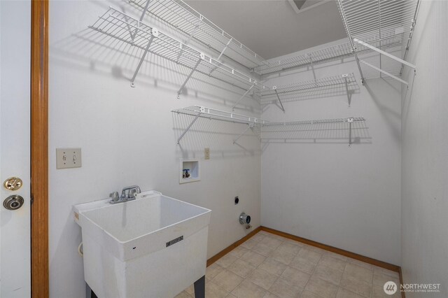 3901 Sterling Pl, Anacortes, WA 98221 - laundry area featuring hookup for a washing machine, baseboards, and hookup for an electric dryer