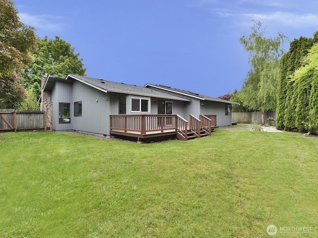 25705 117th Pl SE, Kent, WA 98030 - back of property featuring a wooden deck