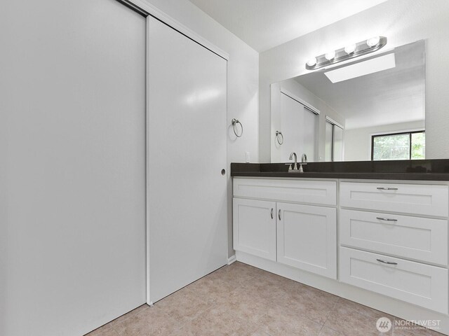 25705 117th Pl SE, Kent, WA 98030 - bathroom with vanity