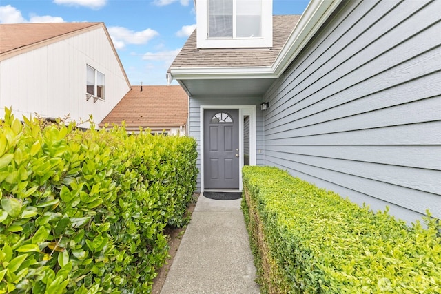 125 99th Street Ct E, Tacoma, WA 98445 - doorway to property with a shingled roof