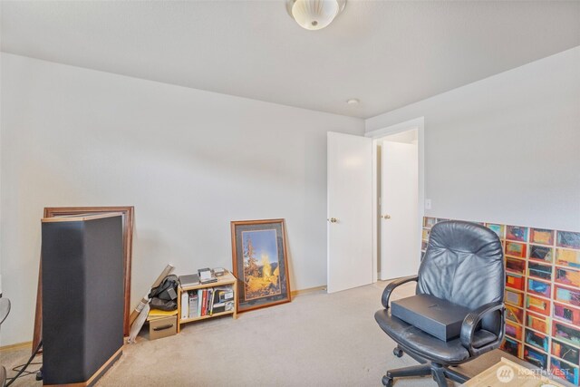 125 99th Street Ct E, Tacoma, WA 98445 - home office with carpet