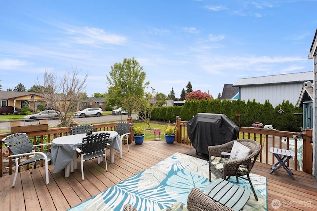 367 Colorado St, Longview, WA 98632 - deck featuring grilling area and outdoor dining space